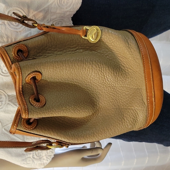 Dooney and Burke bucket bag - Picture 5 of 5